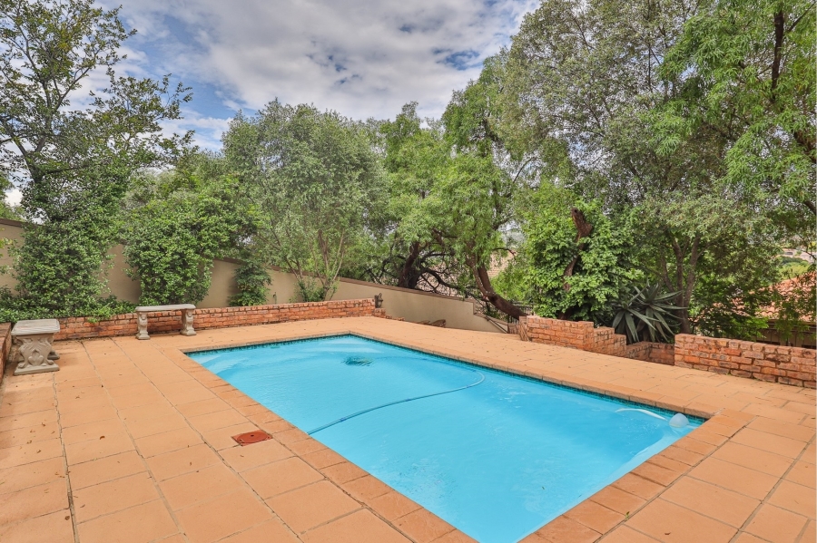 5 Bedroom Property for Sale in Xanadu Eco Park North West